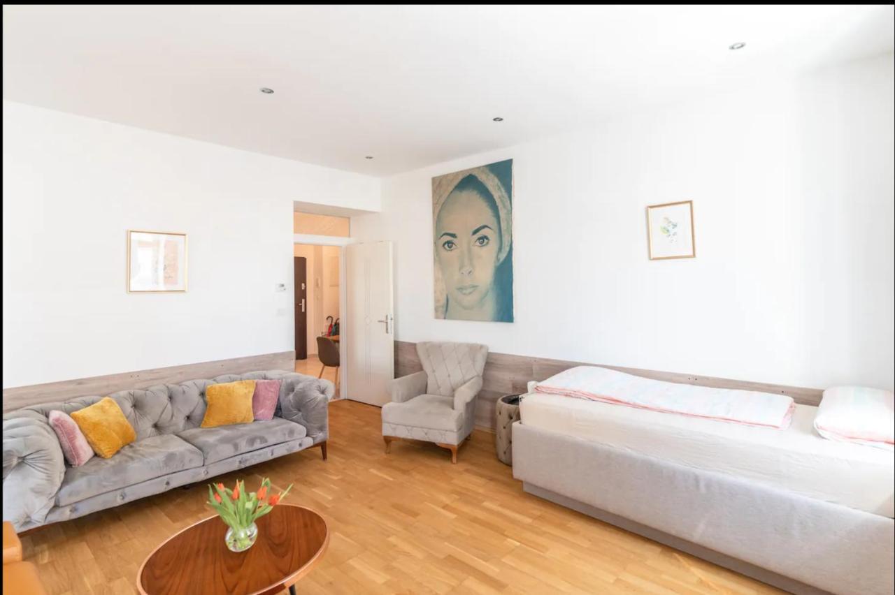 Comfortable Apartments Vienna 1100 With Contactless Check-In Luaran gambar